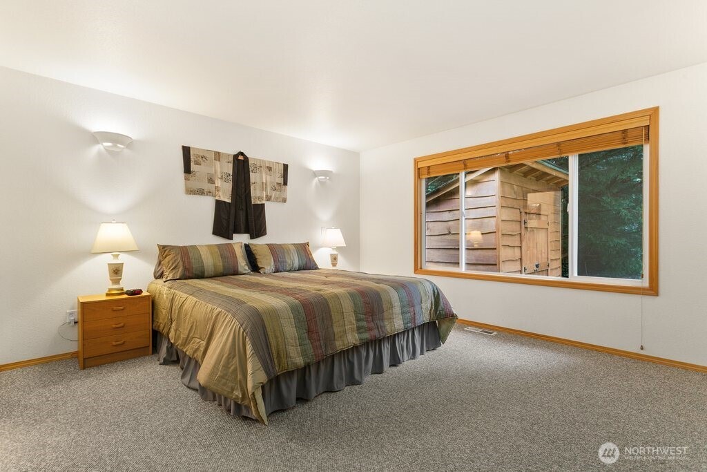1811 53rd Loop SE Olympia WA 98501