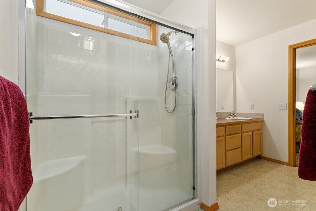 1811 53rd Loop SE Olympia WA 98501