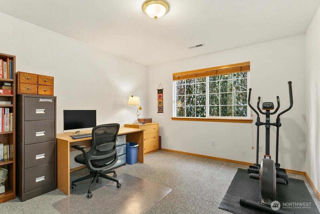 1811 53rd Loop SE Olympia WA 98501