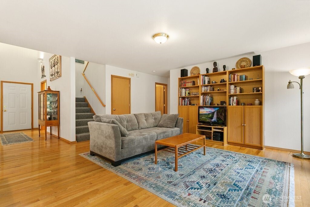 1811 53rd Loop SE Olympia WA 98501