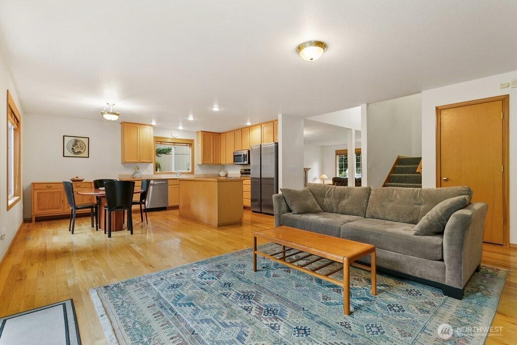 1811 53rd Loop SE Olympia WA 98501