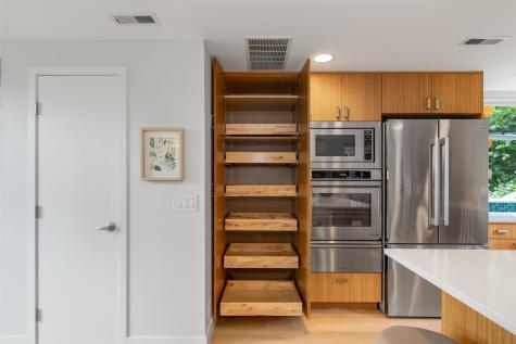 4529 34th Avenue S Seattle WA 98118