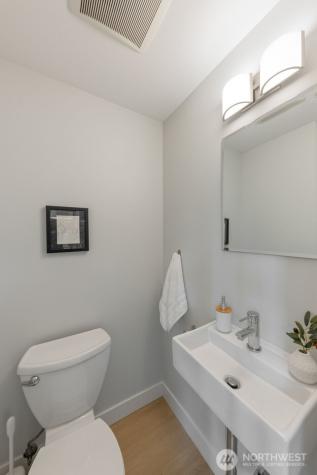 4529 34th Avenue S Seattle WA 98118