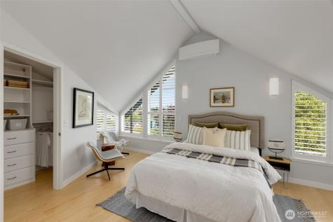 4529 34th Avenue S Seattle WA 98118