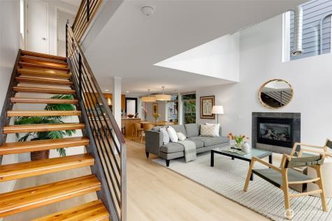 4529 34th Avenue S Seattle WA 98118