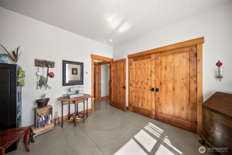 95 Laurel Estates Rock Island WA 98850