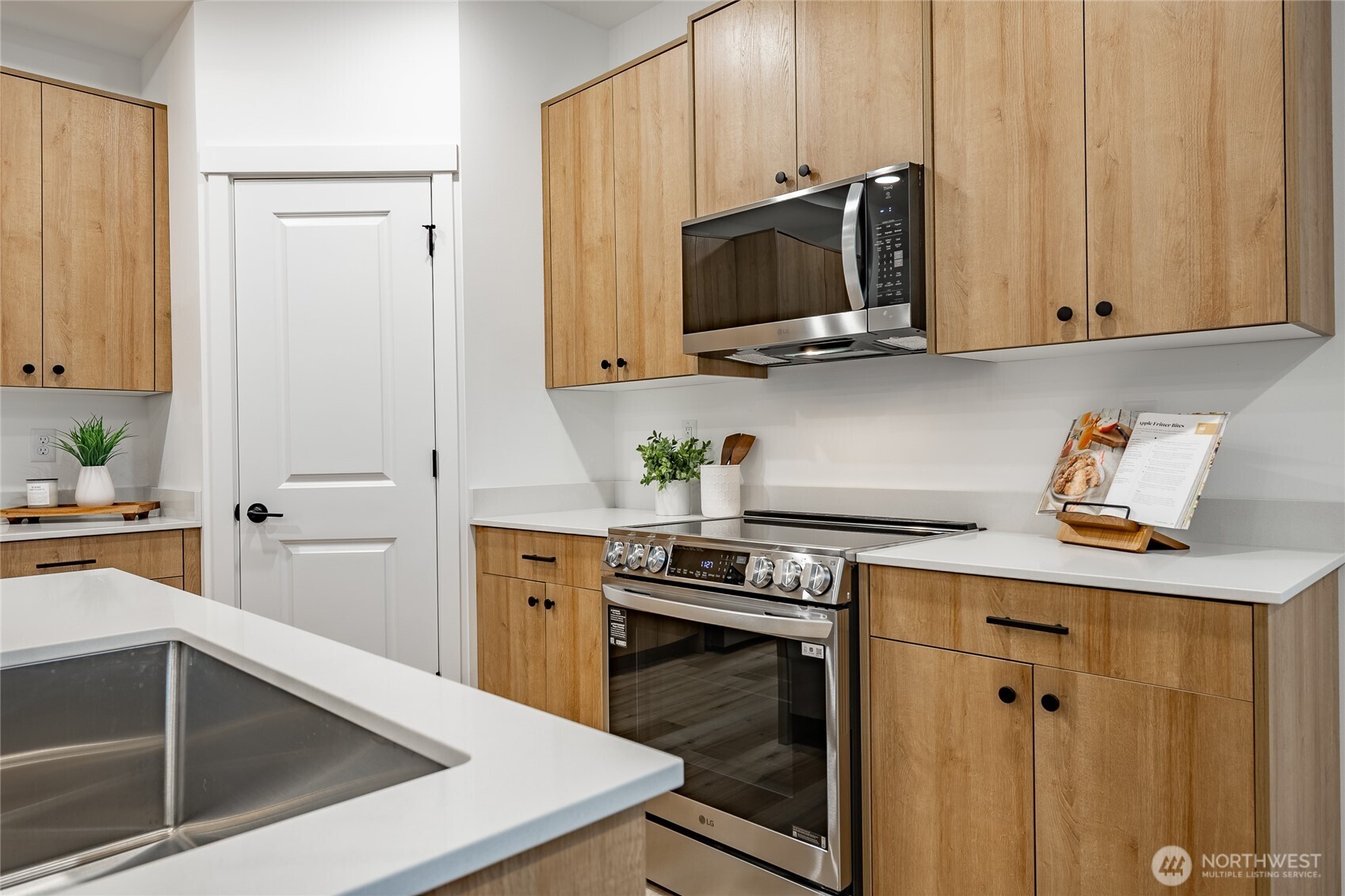 2986 Cedar View Way Blaine WA 98230
