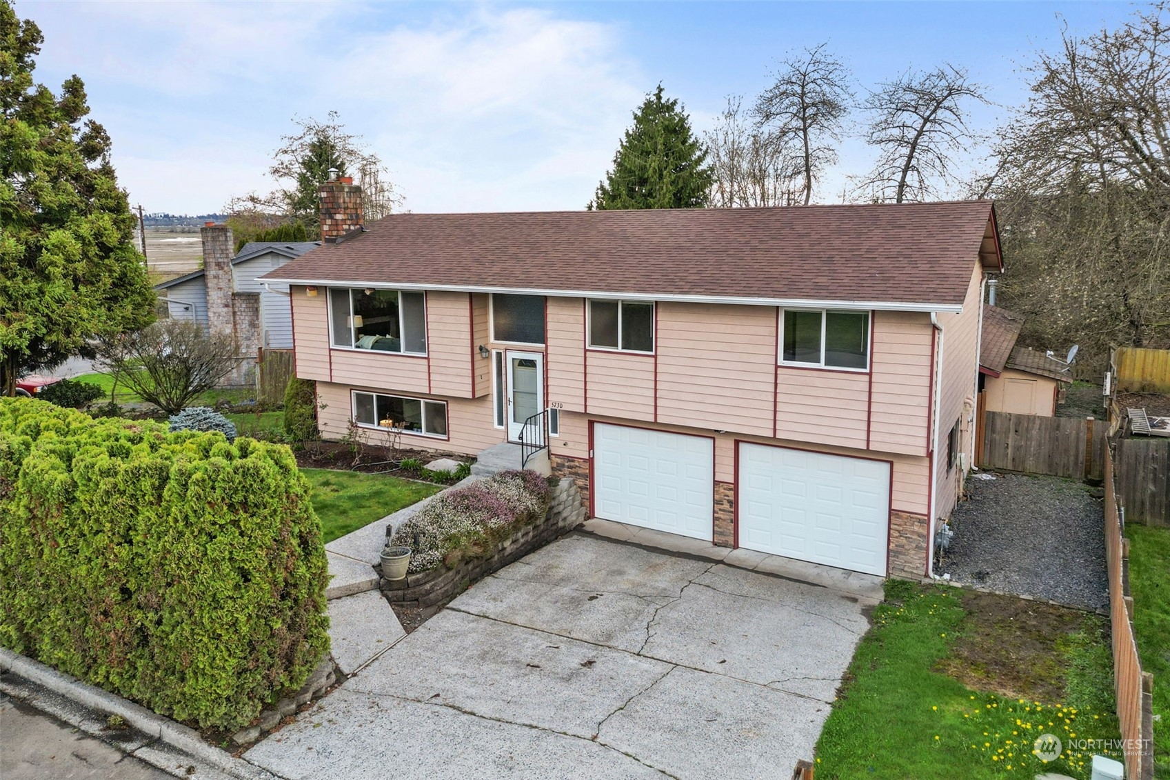 5730 60th Drive Ne Marysville WA 98270