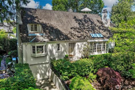 3822 S Court Street Seattle WA 98144