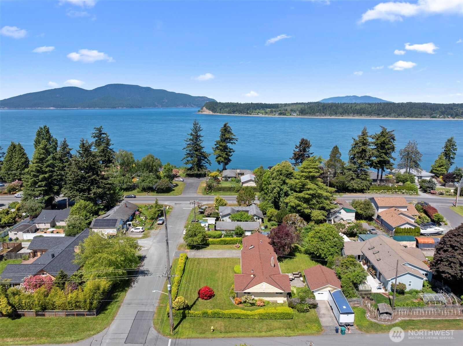 1213 Alaska Avenue Anacortes WA 98221