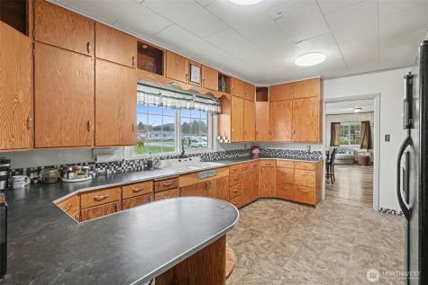 214 Pe Ell Avenue W Pe Ell WA 98572