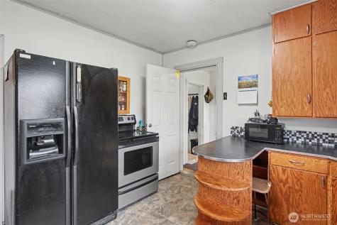 214 Pe Ell Avenue W Pe Ell WA 98572