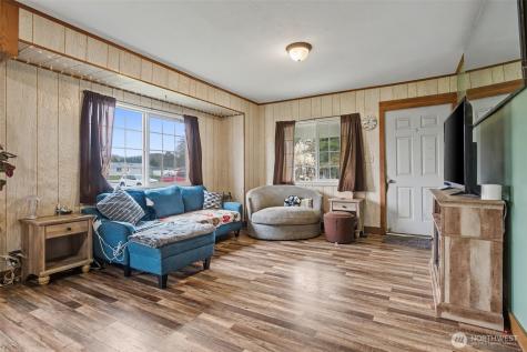 214 Pe Ell Avenue W Pe Ell WA 98572
