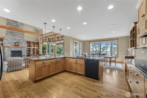 725 N Sunset Drive Camano Island WA 98282