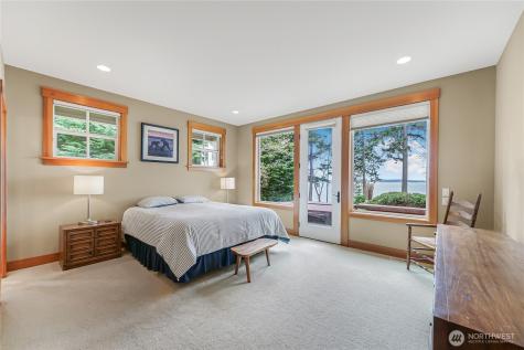 725 N Sunset Drive Camano Island WA 98282