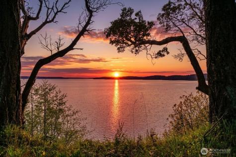 725 Sunset Camano Island WA 98282