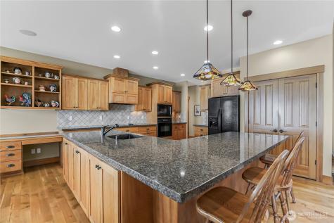 725 N Sunset Drive Camano Island WA 98282