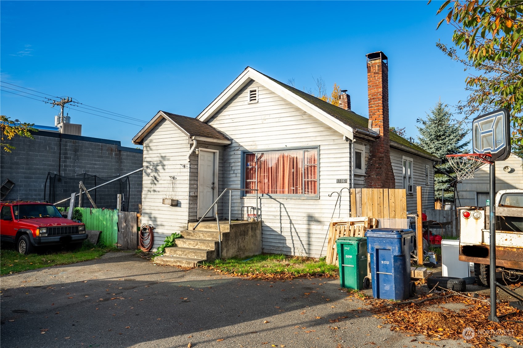 11061 16th Avenue SW Seattle WA 98146
