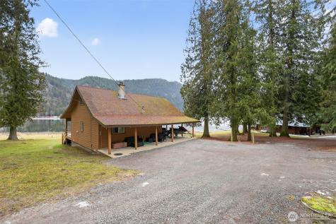 3021 Deep Lake North Shore Way Colville WA 99114