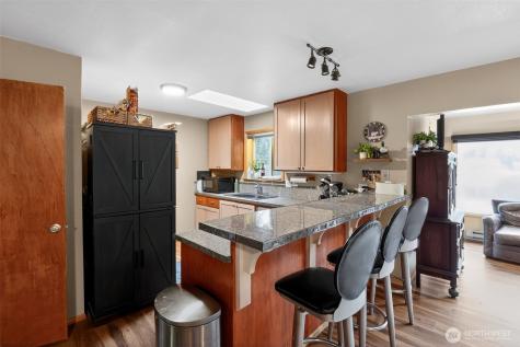 3021 Deep Lake North Shore Way Colville WA 99114