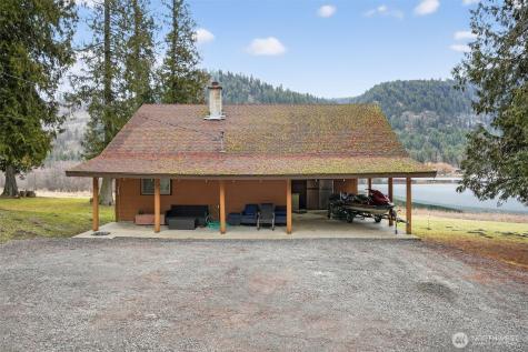 3021 Deep Lake North Shore Way Colville WA 99114