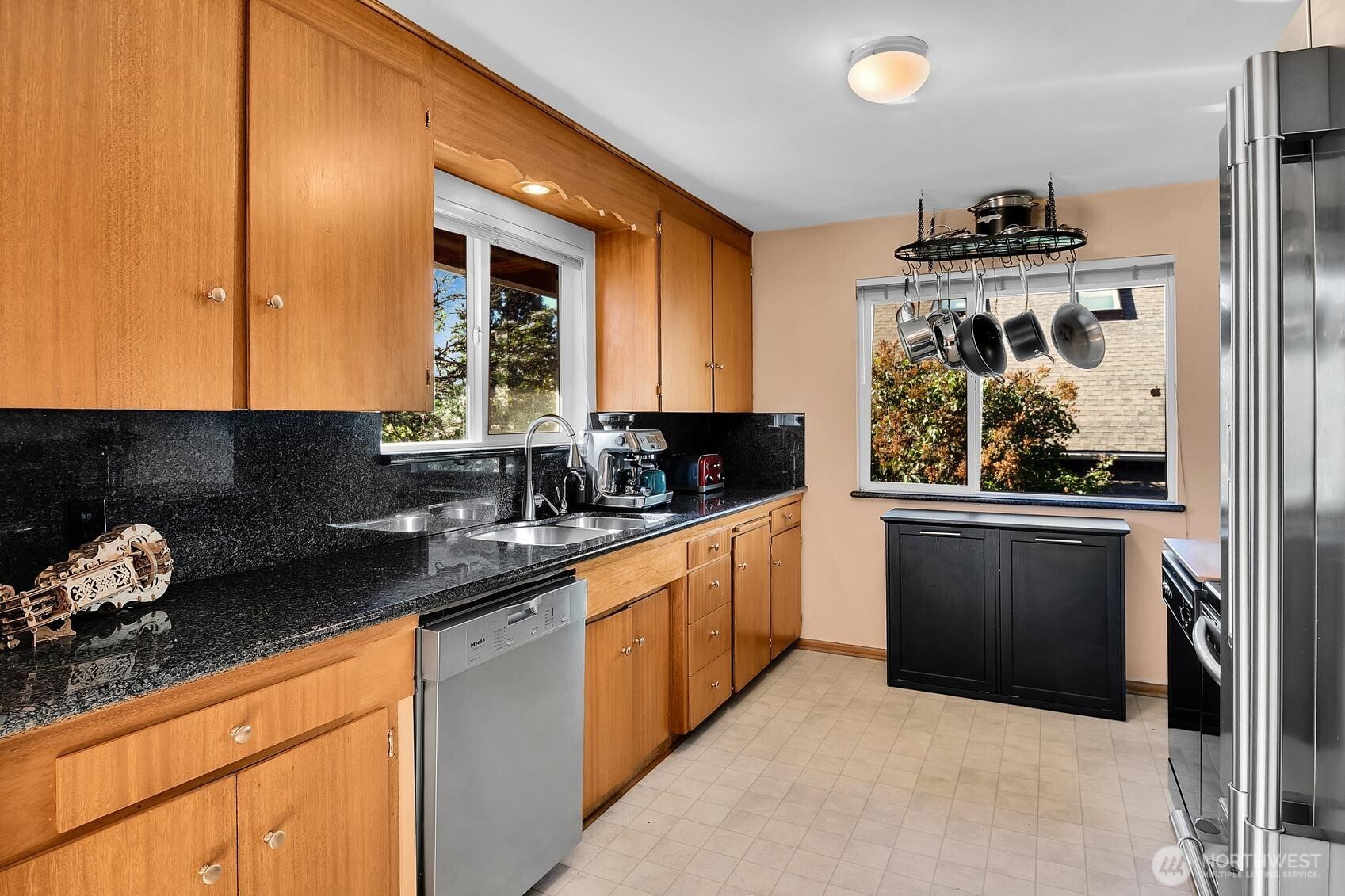 5309 SW 47th Seattle WA 98136