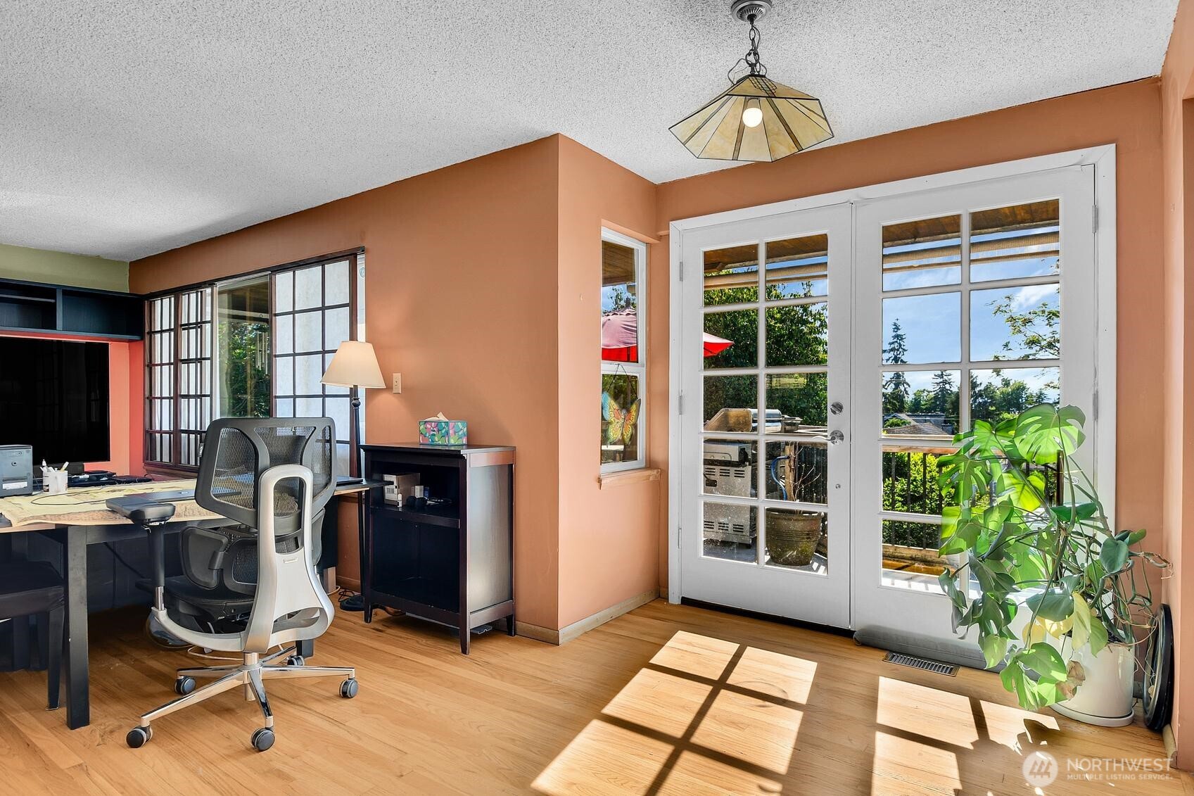5309 SW 47th Seattle WA 98136