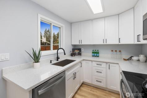 505 SW 305th Place Federal Way WA 98023