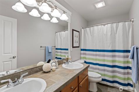 516 N 180th Street Shoreline WA 98133