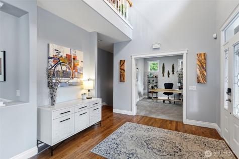 516 N 180th Street Shoreline WA 98133