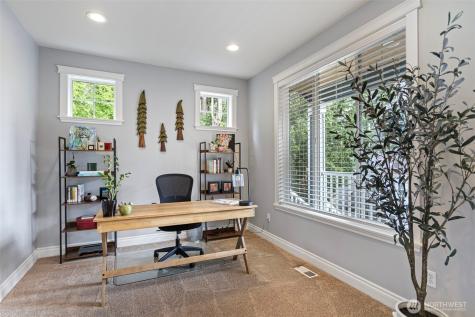 516 N 180th Street Shoreline WA 98133