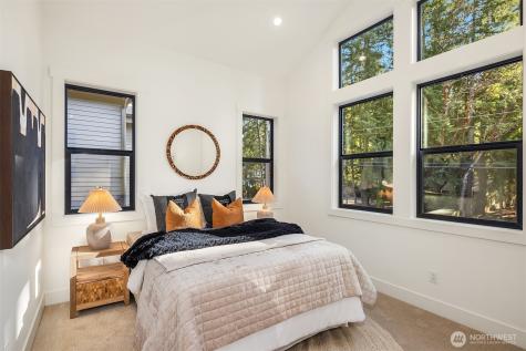 15014 SE 22nd Street Bellevue WA 98007