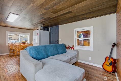 2304 A Street SE Auburn WA 98002