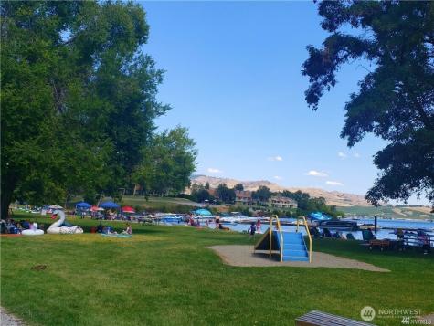 1 Lodge 640-o Manson WA 98831