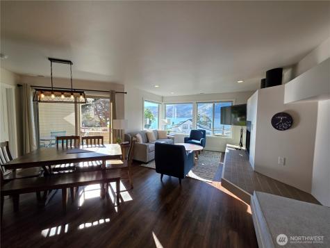 1 Lodge 640-o Manson WA 98831