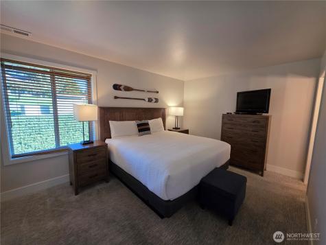 1 Lodge 640-o Manson WA 98831