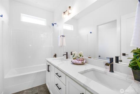2517 197th Street NE Arlington WA 98223