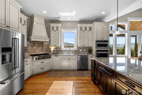 850 Autumn Crest Drive Wenatchee WA 98801