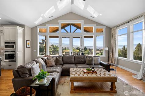 850 Autumn Crest Drive Wenatchee WA 98801