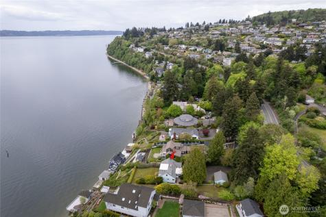 5498 Hyada Boulevard NE Tacoma WA 98422
