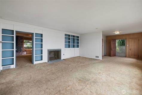 5498 Hyada Boulevard NE Tacoma WA 98422