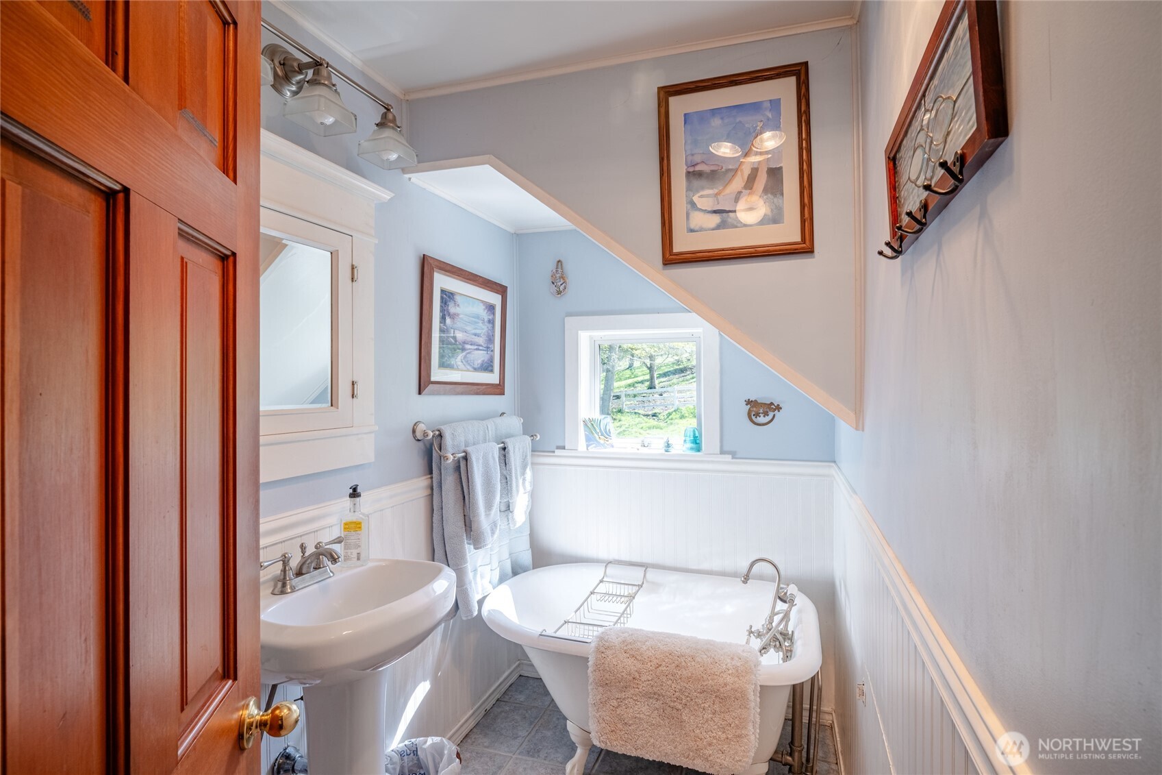 511 Loftus Road Port Townsend WA 98368