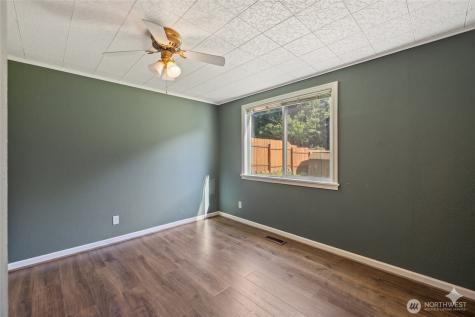 583 Salal Street Oak Harbor WA 98277