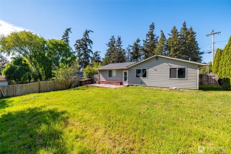 583 Salal Street Oak Harbor WA 98277