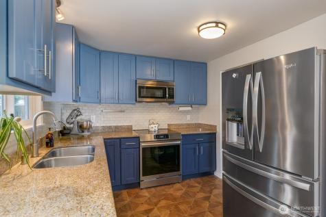 22803 66th Avenue W Mountlake Terrace WA 98043
