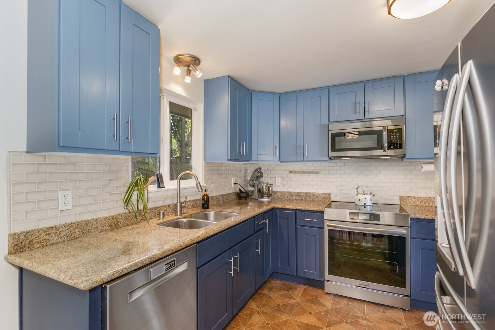 22803 66th Avenue W Mountlake Terrace WA 98043