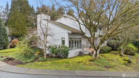 10 143rd Avenue SE Bellevue WA 98007