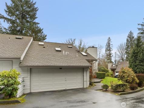 10 143rd Avenue SE Bellevue WA 98007