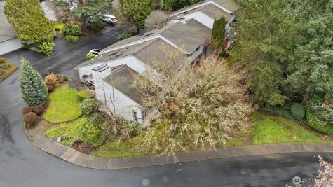 10 143rd Avenue SE Bellevue WA 98007