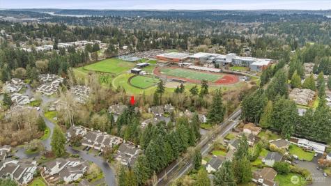 10 143rd Avenue SE Bellevue WA 98007